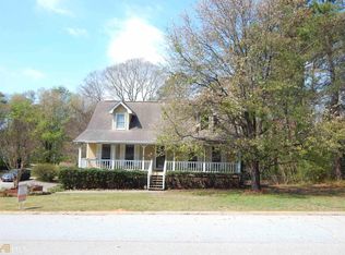 3279 Spreading Oak Dr, Douglasville, GA 30135