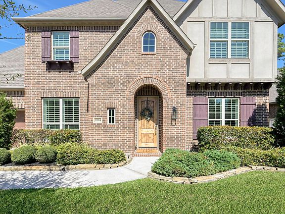2nd image of 2614 Alan Lake Ln