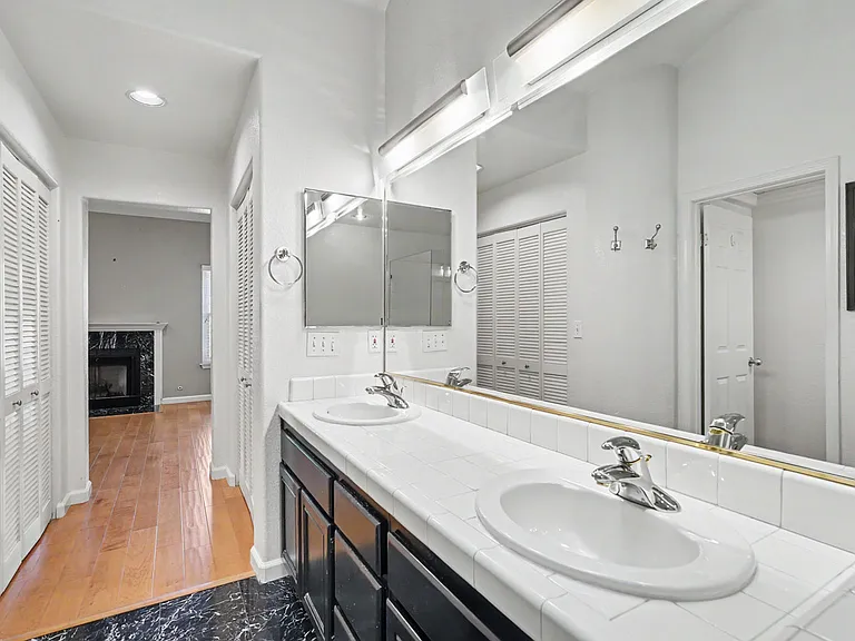 437 Camille Cir #1-11 — Photo 22