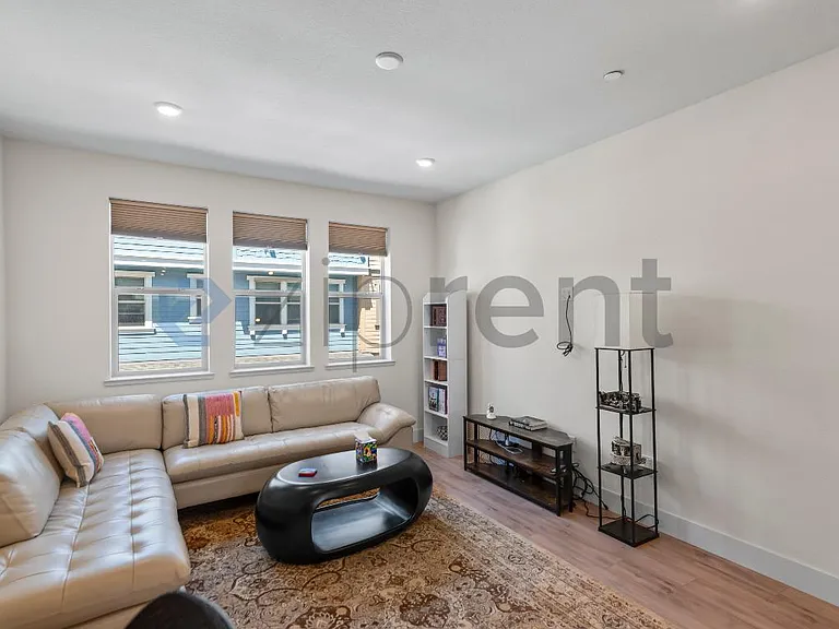 932 Noble Fir Ter #7 — Photo 6