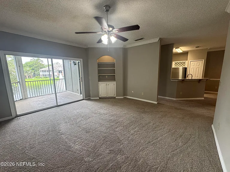 10000 Gate Pkwy #1323 — Photo 8