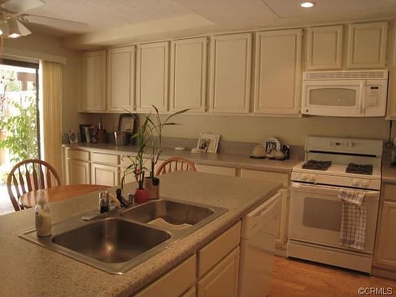 4th image of 440 Willamette Ln