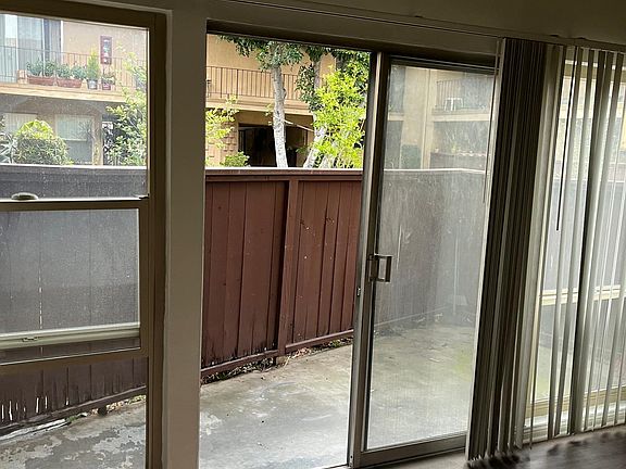 4th image of 602 Fairview Ave APT 28