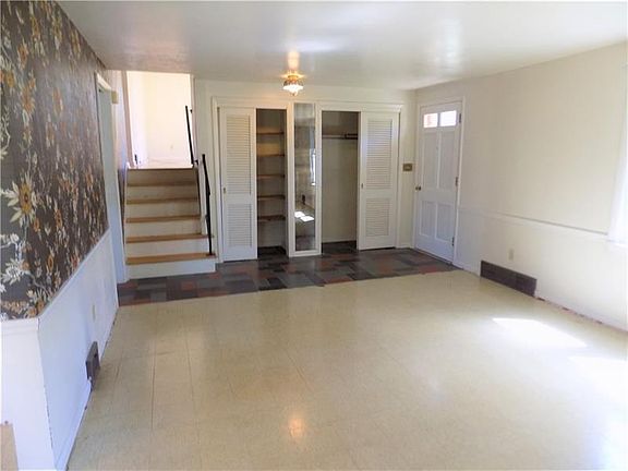 5th image of 5076 Marche Dr