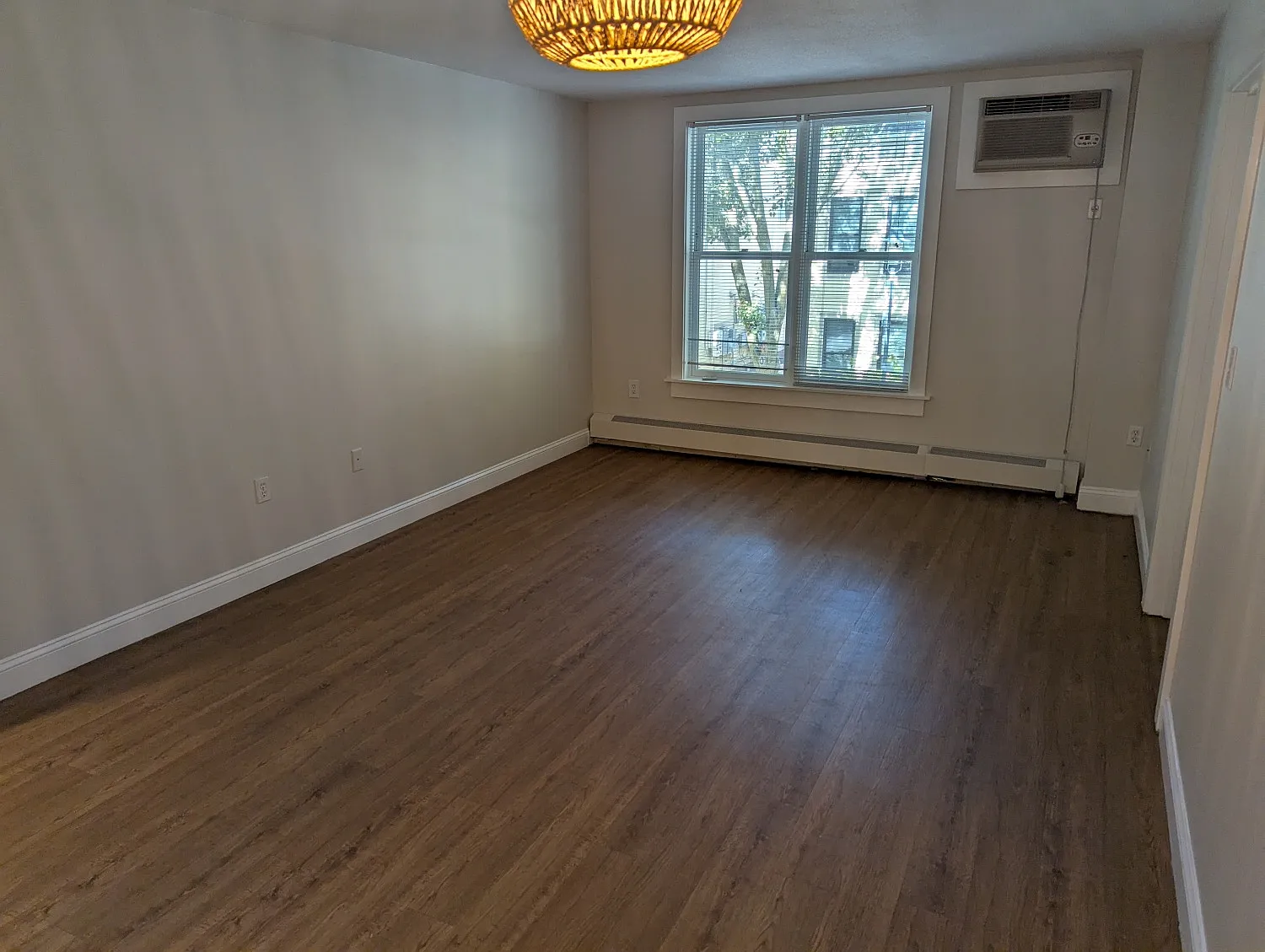 2 bed, 1140 sqft, $3,500 — Photo 4