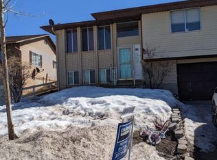 107 Hunt Ave, Evanston, WY 82930
