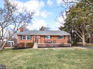 3010 Marl Pat Dr, Alexandria, VA 22310