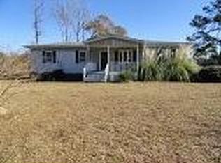 815 Herrings Chapel Rd, Burgaw, NC 28425