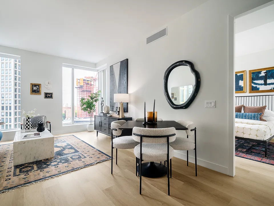 17 Hanover Pl #22A
