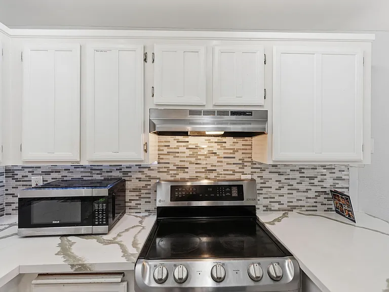 1650 8th Ave #108 — Photo 9