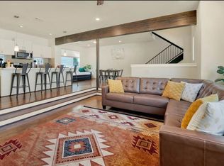 4418 Koehler St #B, Houston, TX 77007