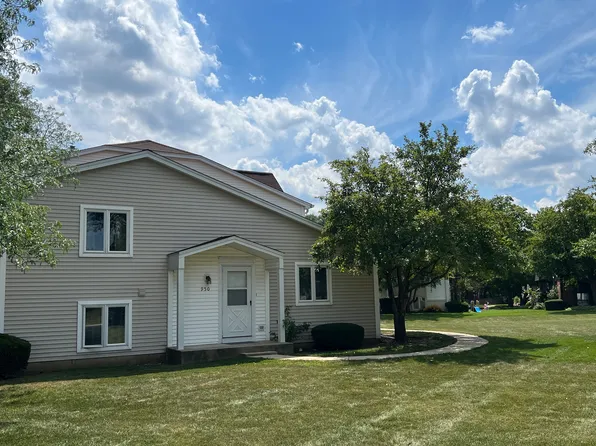 950 Inverrary Ln, Deerfield, IL 60015