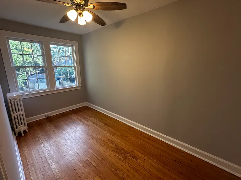 4414 Reservoir Rd NW — Photo 32