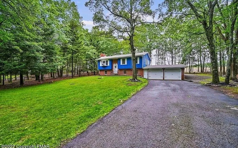 4 bed, 1900 sqft, $2,900 — Photo 2