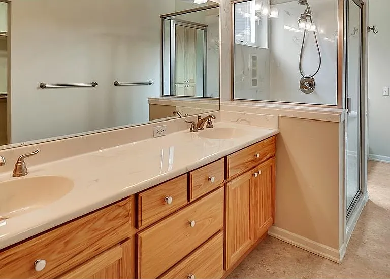 Large full bath with double sink