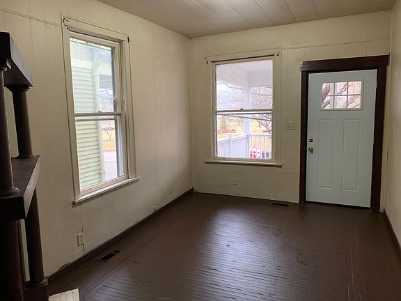 2nd image of 210 Sacra Via St #210