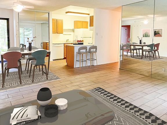 2nd image of 401 Piccadilly Pl