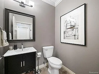 202 Walnut Blvd — Photo 10