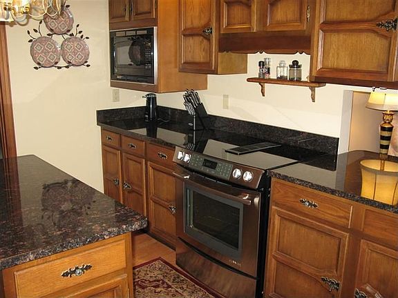 2nd image of 2982 Homeworth Ln