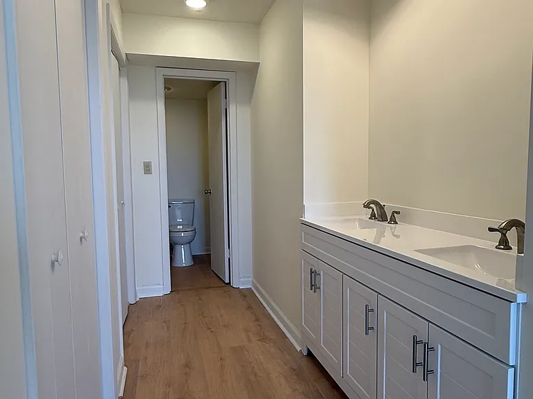 1825 Saint Julian Pl #18E — Photo 7