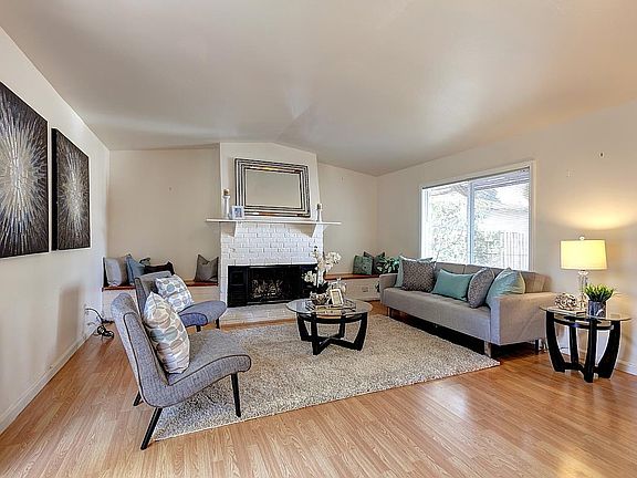 2nd image of 852 Betlin Ave