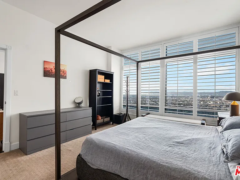 900 W Olympic Blvd #36F — Photo 20