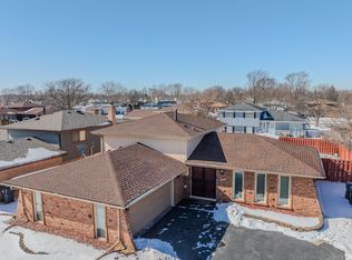 16710 Prince Dr, South Holland, IL