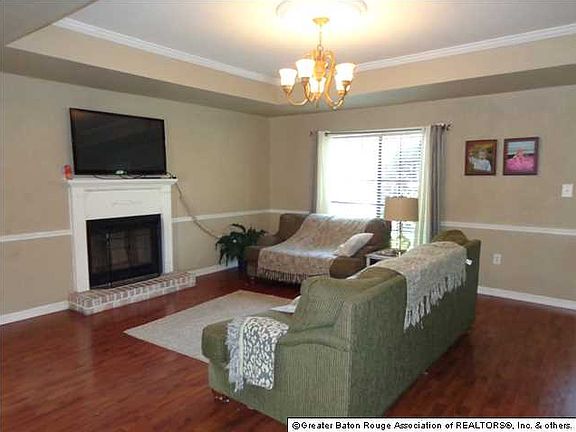 2nd image of 26432 Woodstock Dr