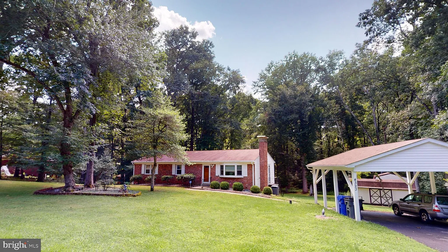 4323 Columbia Park Rd photo 1