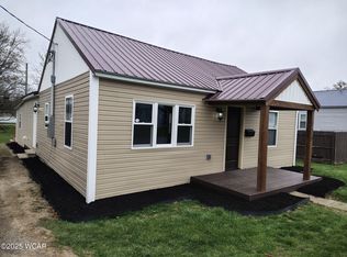 725 Vernon St, Kenton, OH 43326