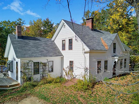 2nd image of 552 Shaker Road