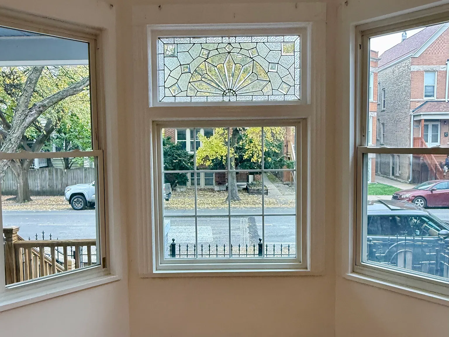 2 bed, $2,400 — Photo 4