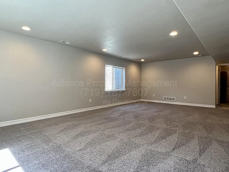 10020 Seawolf Dr — Photo 28