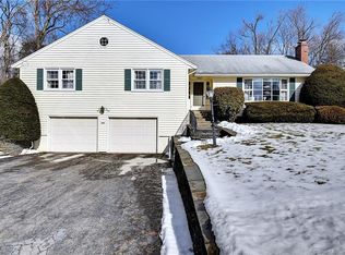 686 Fern St, West Hartford, CT 06107