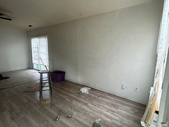 5th image of 1104 N 41st St