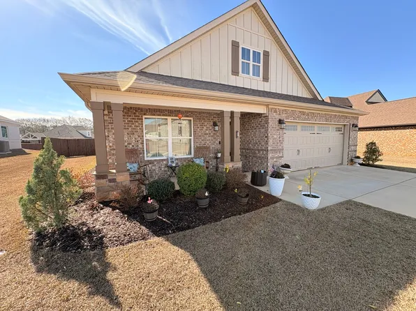 103 Hunters Hill Way, Enterprise, AL 36330