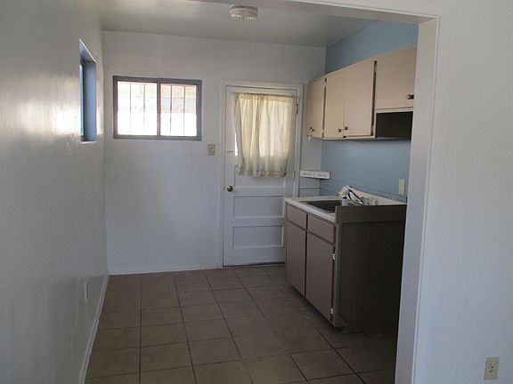 3rd image of 7167 N Loop Dr #4