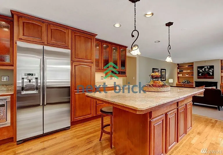 22310 SE 18th Ct — Photo 8