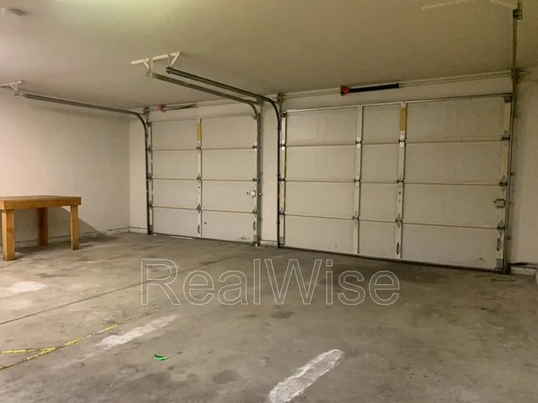 1820 NE Foothill Blvd #B — Photo 9