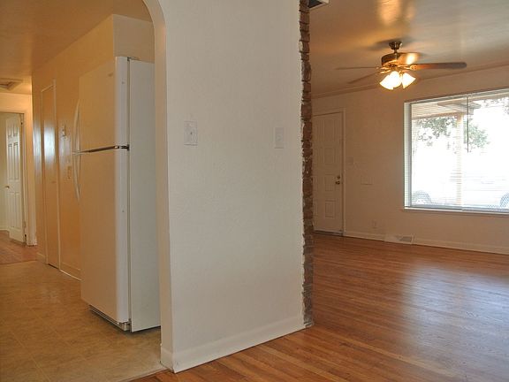 5th image of 5561 Niagara St
