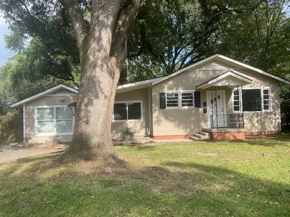 324 Nelson Dr, Baton Rouge, LA 70808