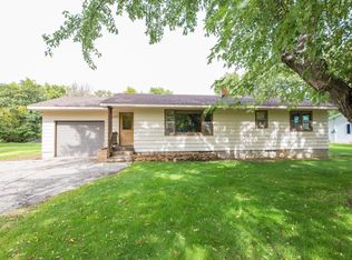 1005 S Darling Dr NW, Alexandria, MN 56308