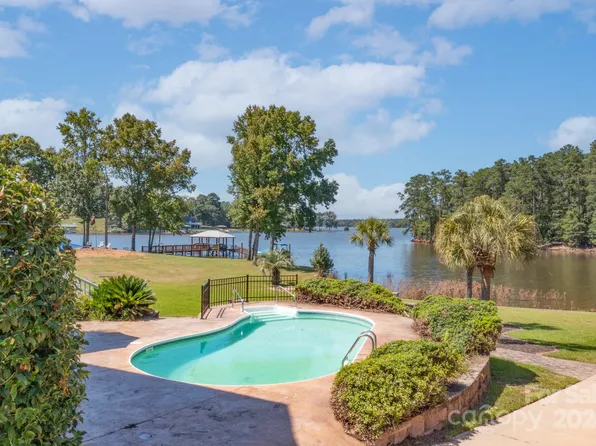 2388 Lake Rd, Ridgeway, SC 29130