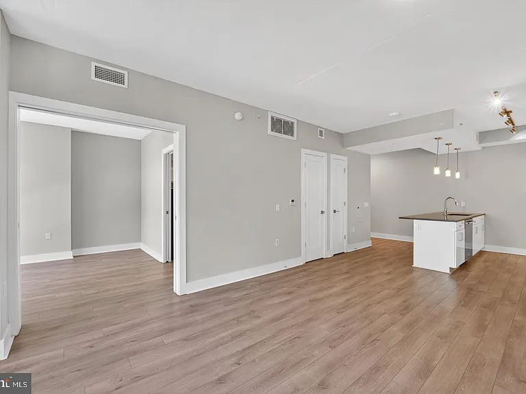 88 V St SW #213 — Photo 12