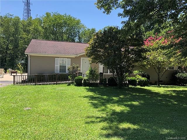 1st image of 209 Leigh Anne Ln