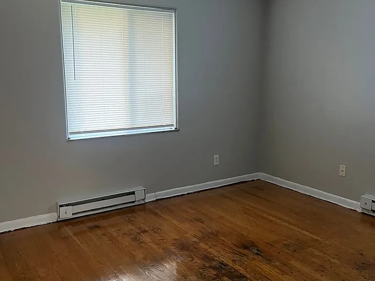 6111 Laurel Hall Dr — Photo 22