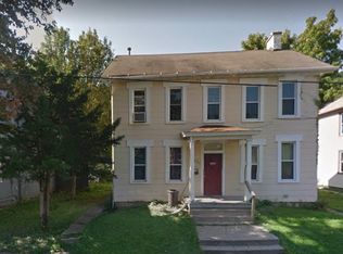 2265 Jackson St, Dubuque, IA 52001