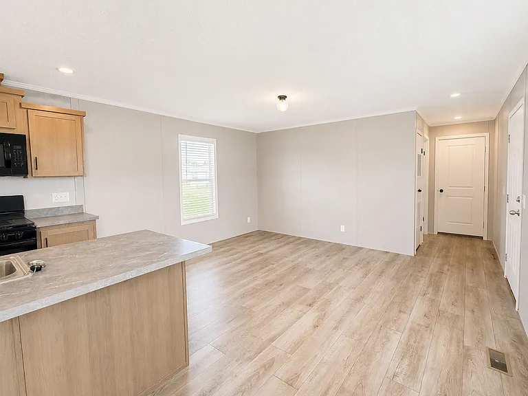 Westbridge Manor — Photo 33