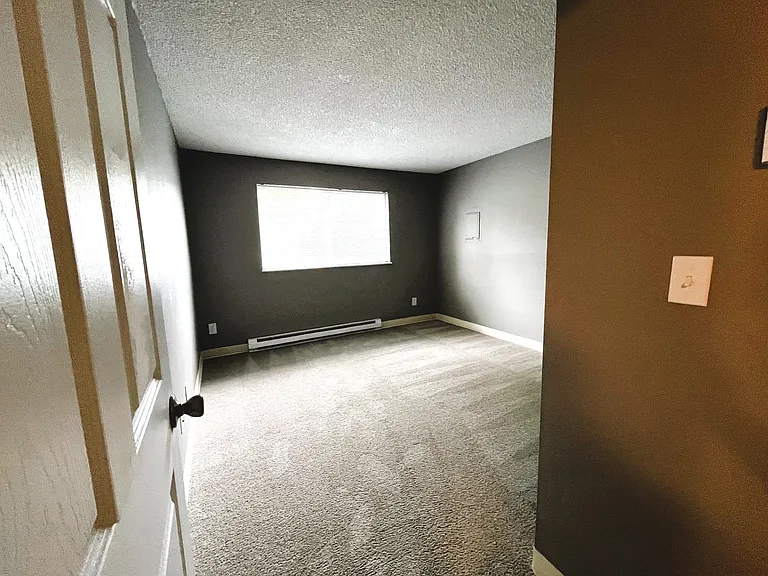 Riverbend Terrace Apartments — Photo 33