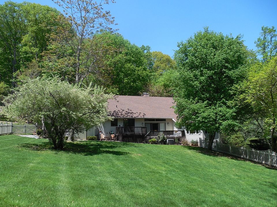 6 Quail Ct, Shelton, CT 06484 | Zillow